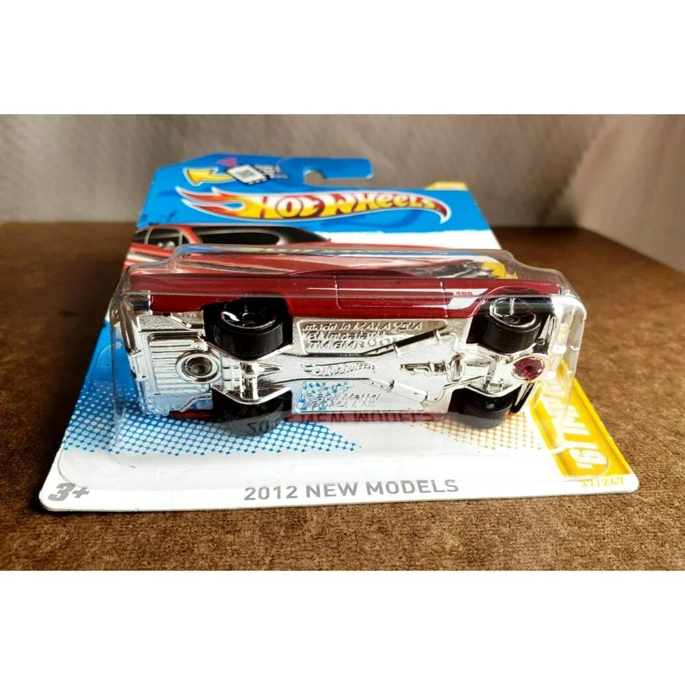 2012 Hot Wheel '61 IMPALA CHEVROLET Dark RED 2012 NEW MODELS 37/247 1:64 Walmart